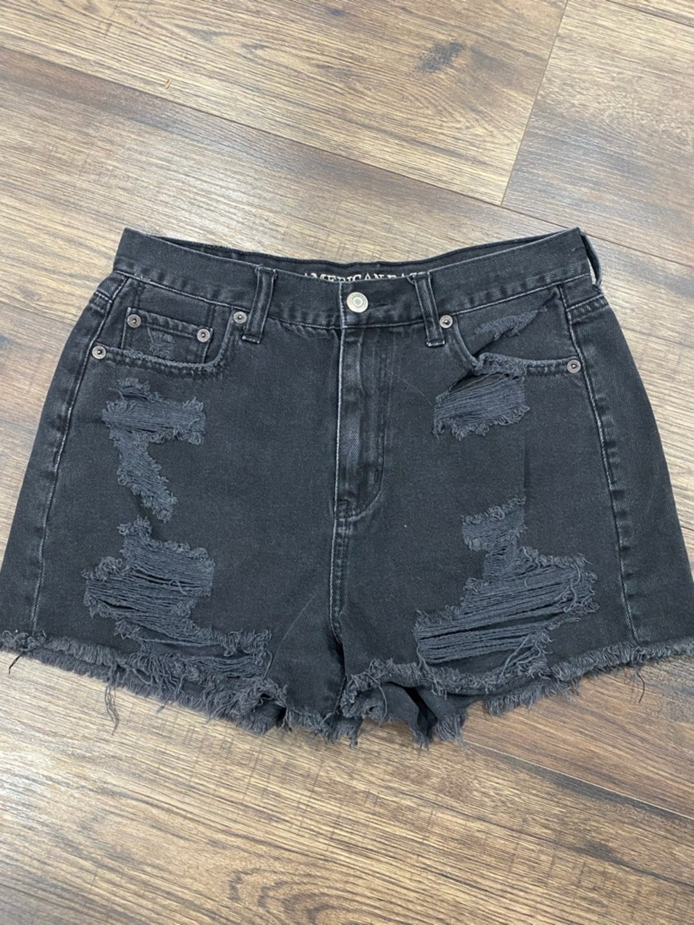 American Eagle Outfitters Black Distressed Jean Shorts Women’s Size 4